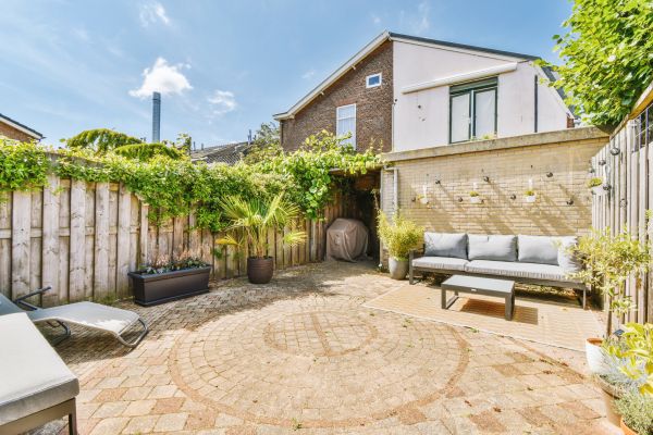 Courtyard Patio Service in Temecula